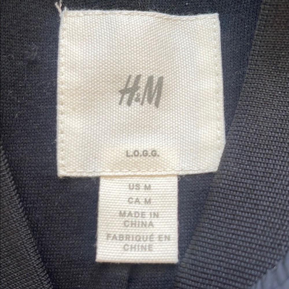 H&M men’s Black Bomber Jacket - Picture 2 of 4